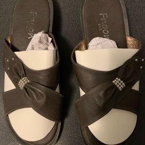 NEW Sandals women